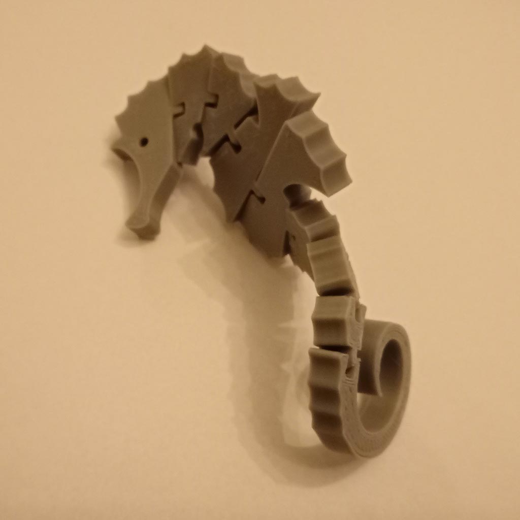 Hippocampe articulé 3d